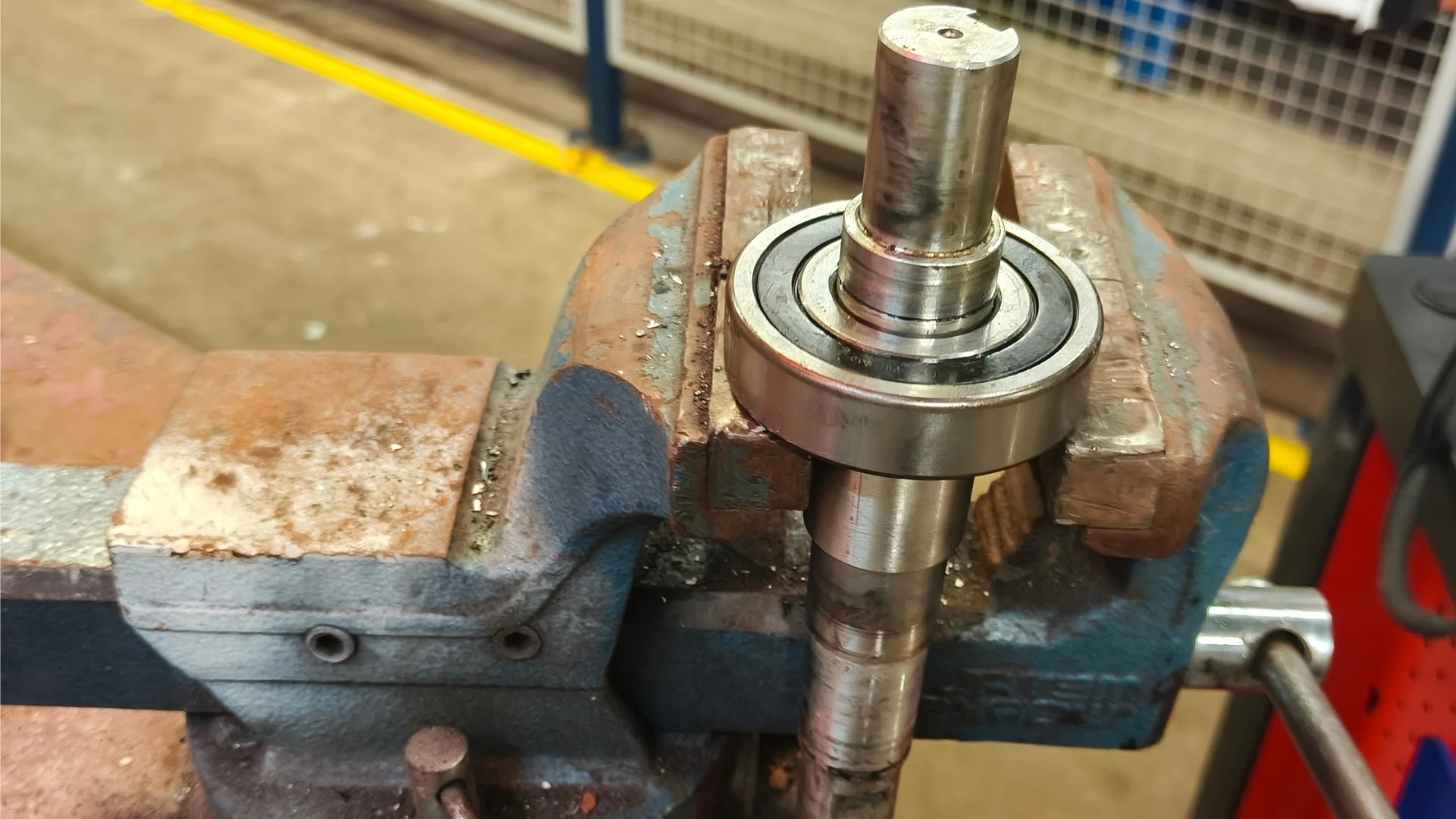 Reparación de maquinaria industrial realizada por SITECMA en Zaragoza